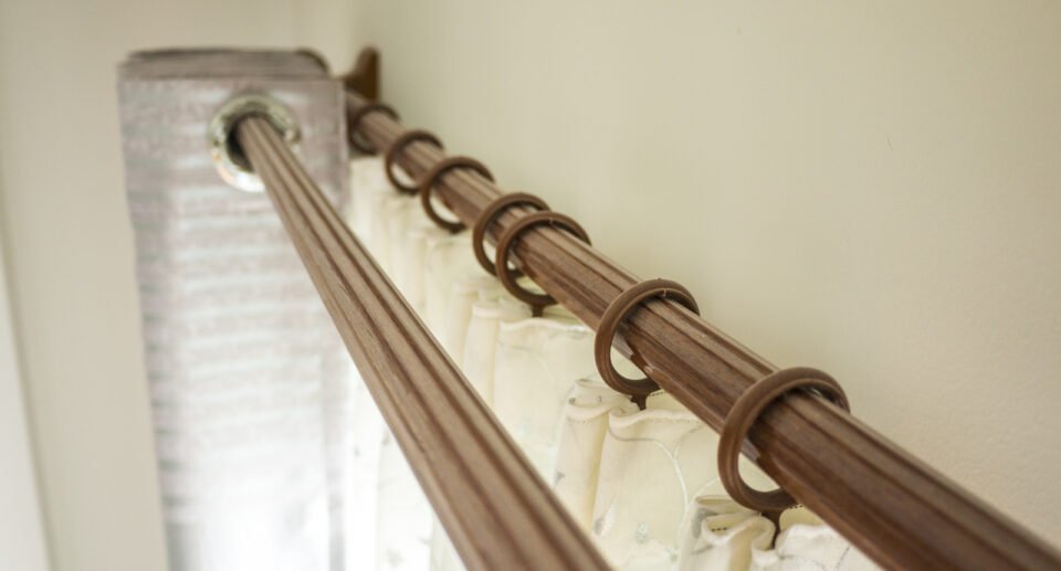 Bay Window Curtain Pole: A Guide to Choosing and Installing