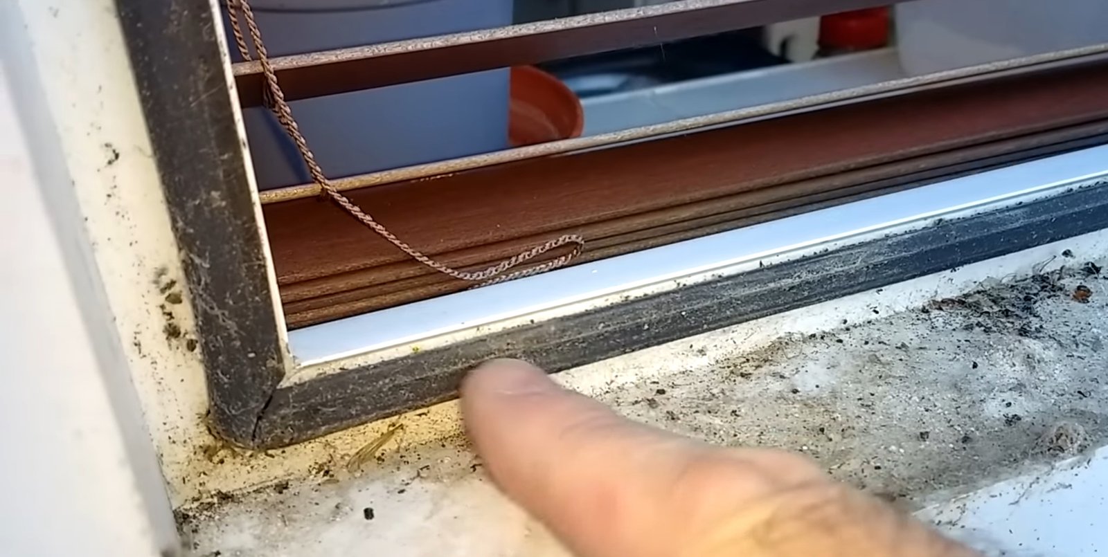 Window Seal Replacement: All You Need To Know With Videos