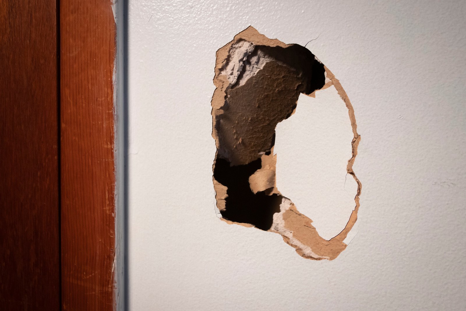 Drywall Repair: Tips for Effective Fixes with Videos