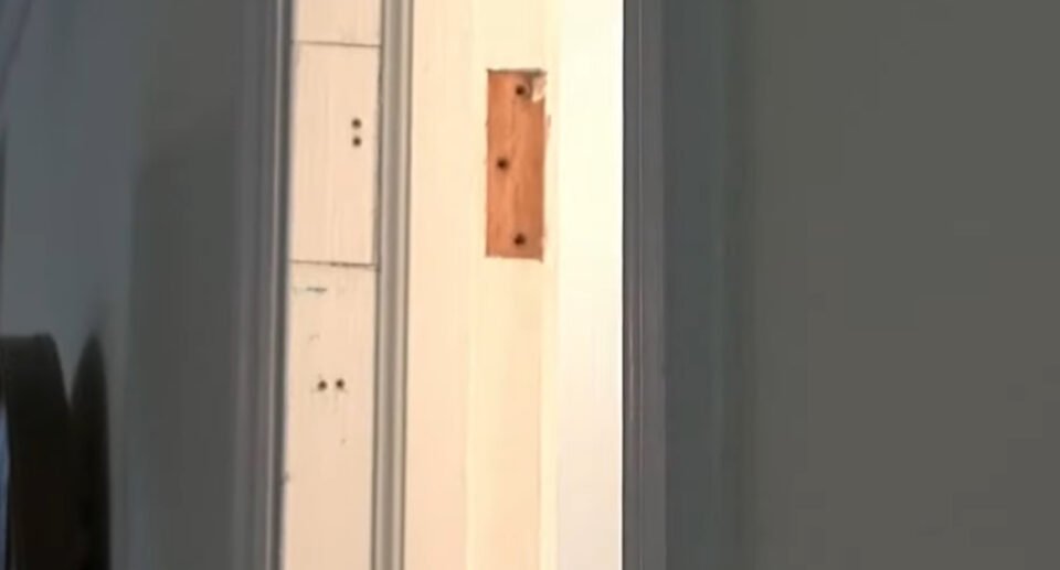 How to Switch a Door from Right-Opening to Left-Opening: A Step-by-Step Guide